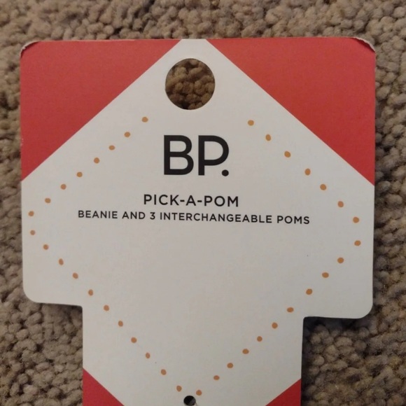 BP Pick A Pom Knit Beanie 3 Interchangeable Pom Black - Picture 2 of 4